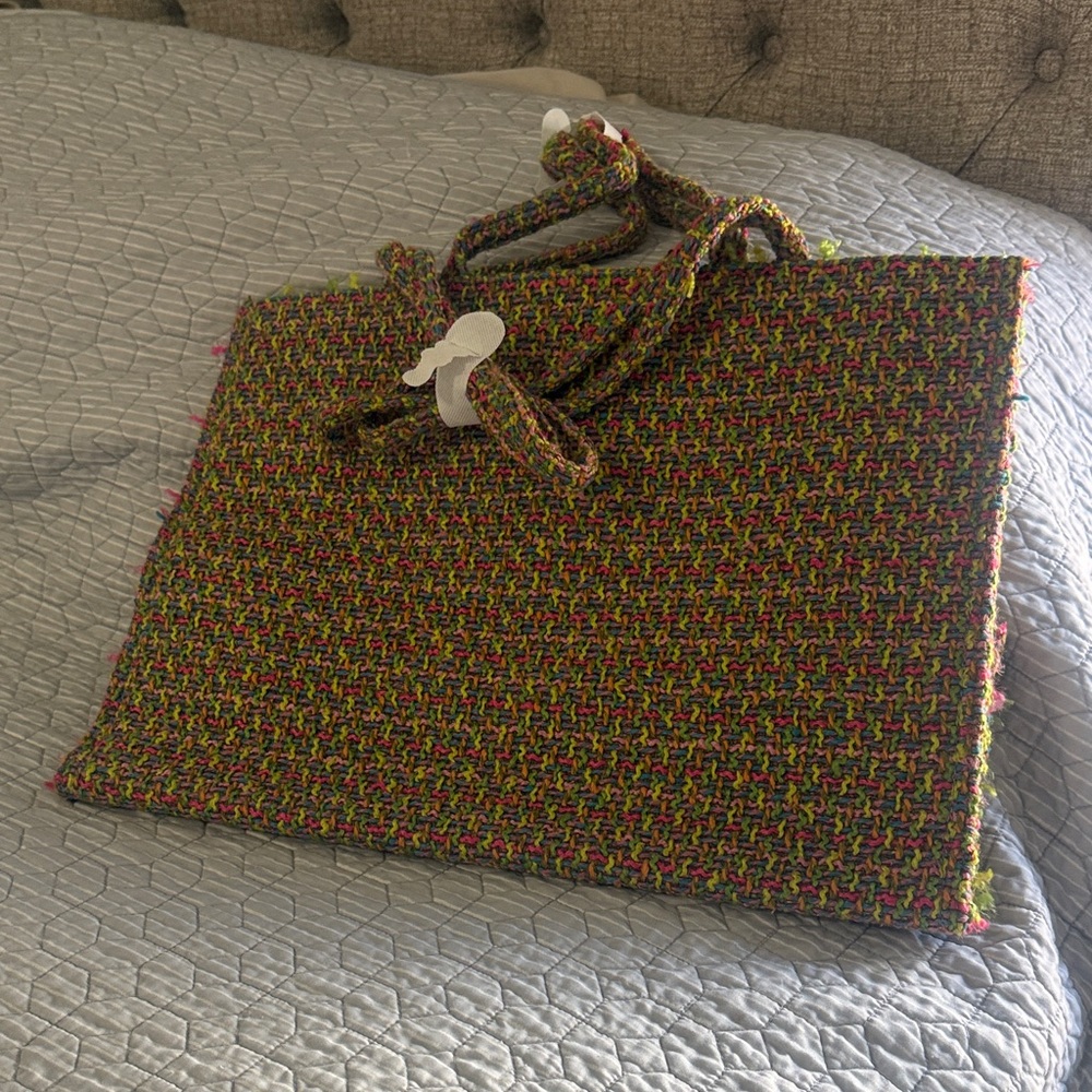 Multicolor Woven Tote Bag - Stylish Everyday Carry